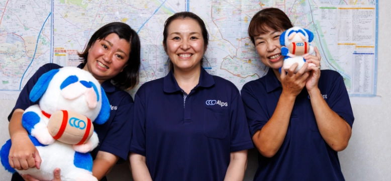 採用スタッフ写真